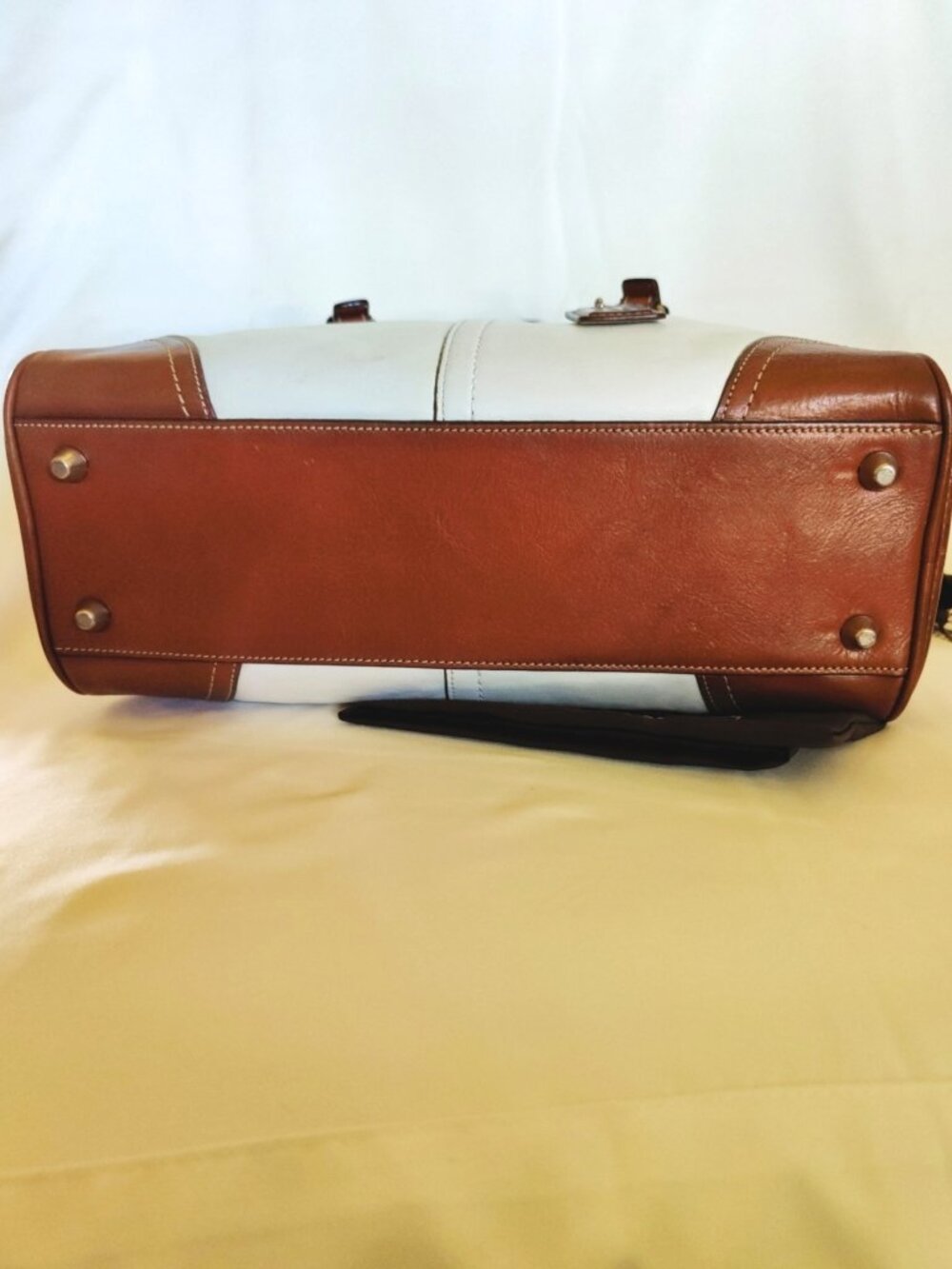 Coach Hamptons Leather Bowler Satchel in White & Saddle, EUC - Picture 10 of 16